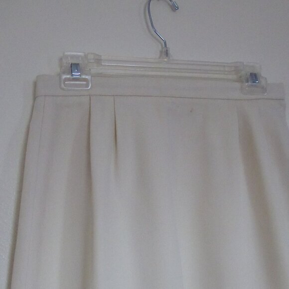 White Tailored Suit by Daniele O by Tahari - Picture 4 of 6